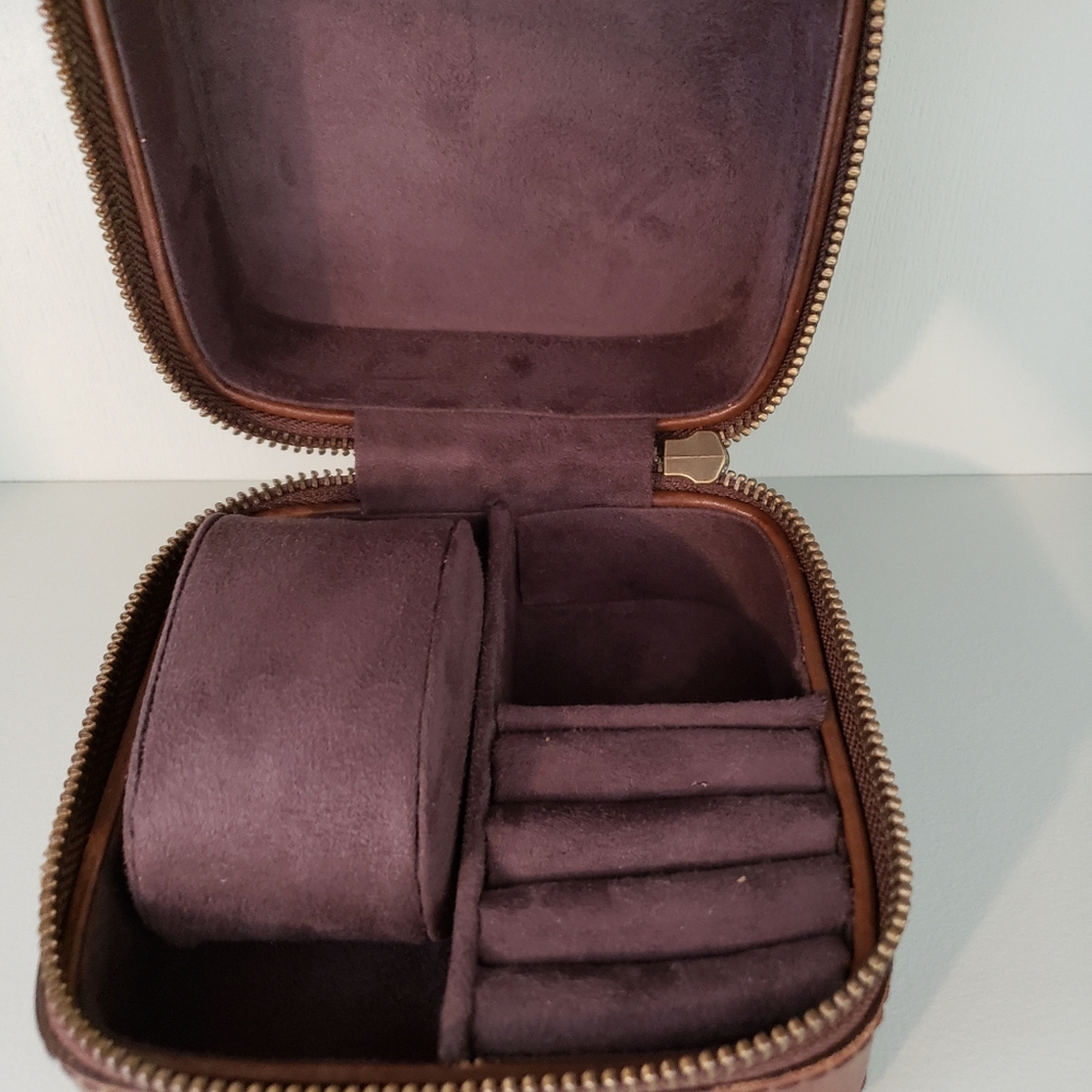 Mark & Graham  travel accessories case watch rings